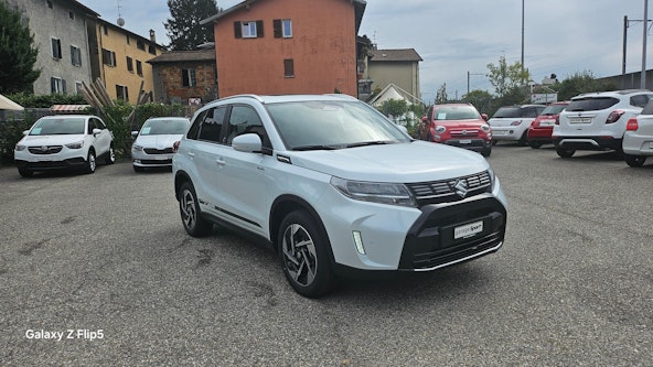 First vehicle image