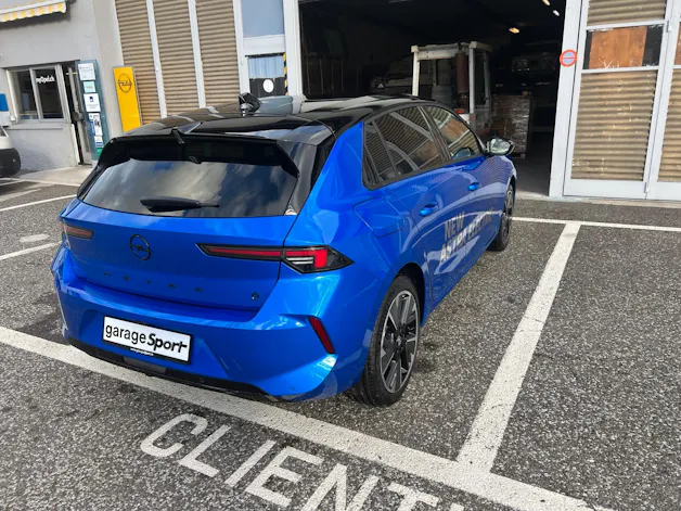 Opel Astra-e Swiss Plus