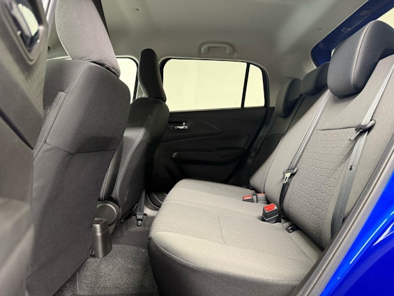 Vehicle image 7 Vehicle image 7