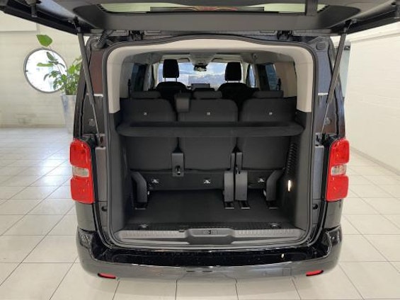 Vehicle image 3 Vehicle image 3