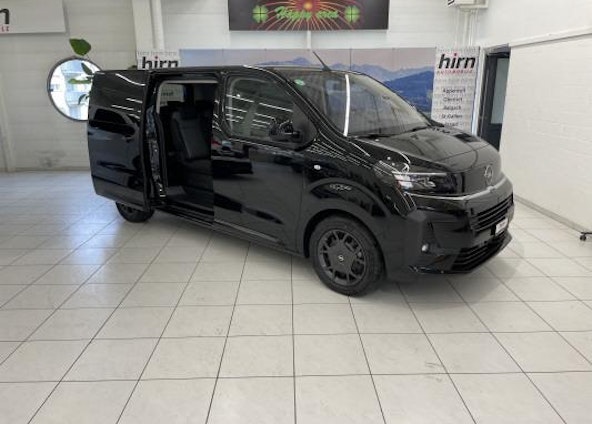 First vehicle image First vehicle image