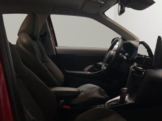 Vehicle image 8