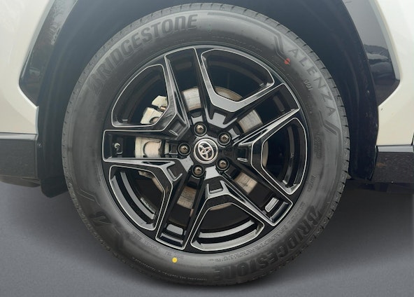 Vehicle image 12 Vehicle image 12