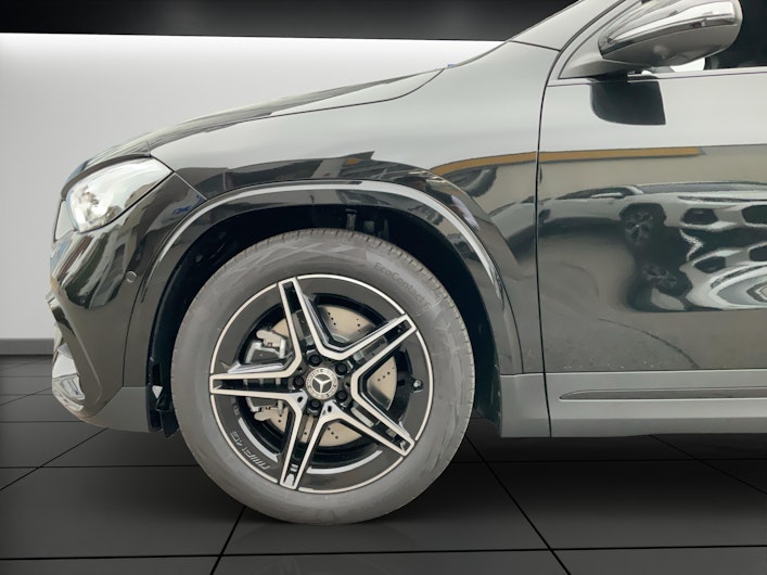 Vehicle image MERCEDES-BENZ GLA 250