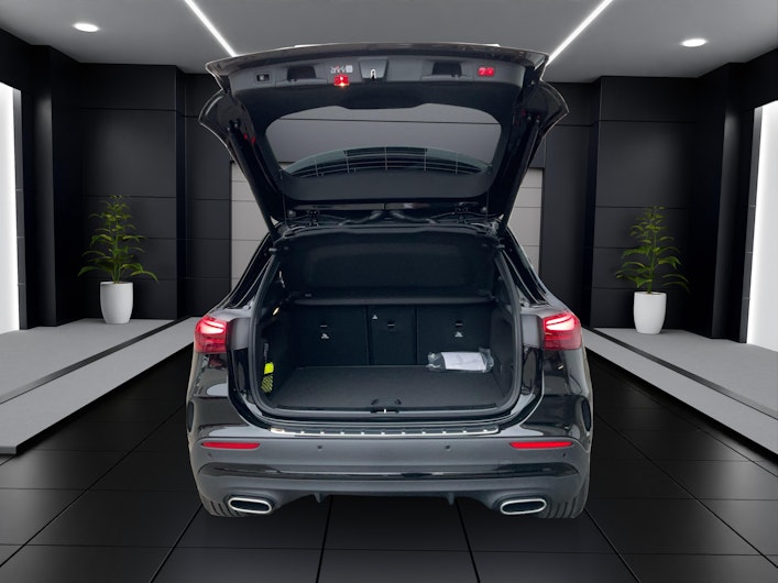 Vehicle image MERCEDES-BENZ GLA 250