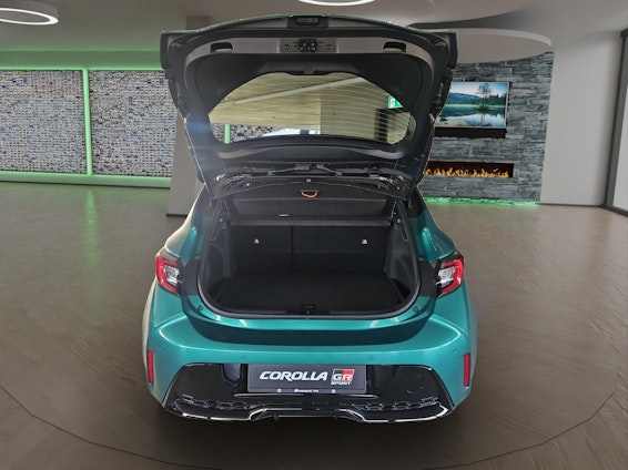 Vehicle image 16 Vehicle image 16