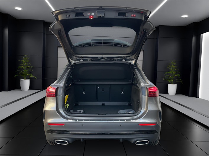 Vehicle image MERCEDES-BENZ GLA 220