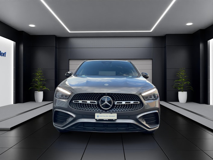 Vehicle image MERCEDES-BENZ GLA 220