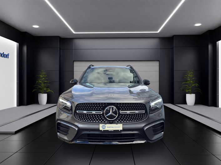 Vehicle image MERCEDES-BENZ GLB 220