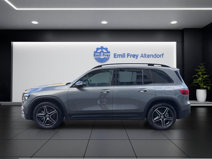 Vehicle image MERCEDES-BENZ GLB 220