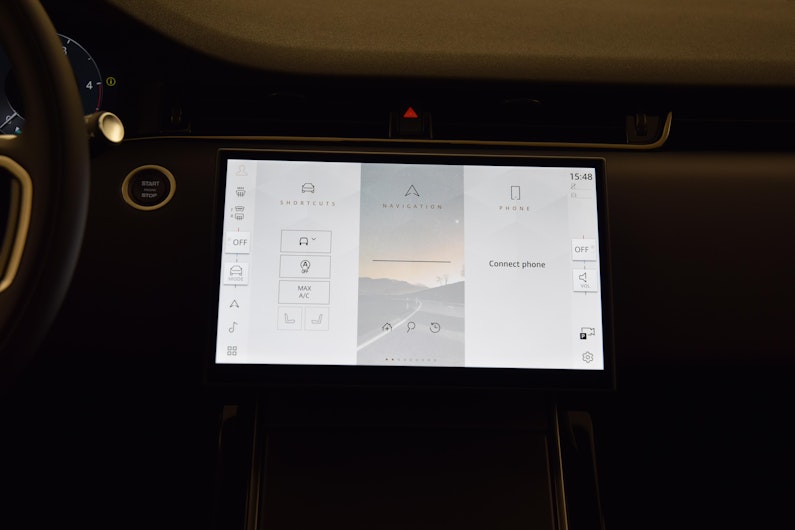 Vehicle image LAND ROVER RANGE ROVER EVOQUE