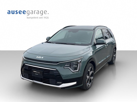 First vehicle image
