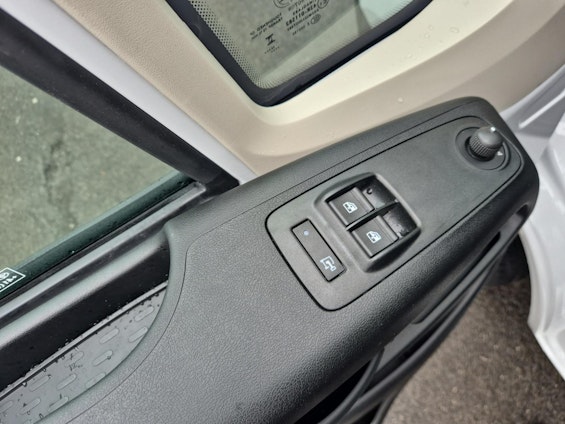 Vehicle image 11 Vehicle image 11