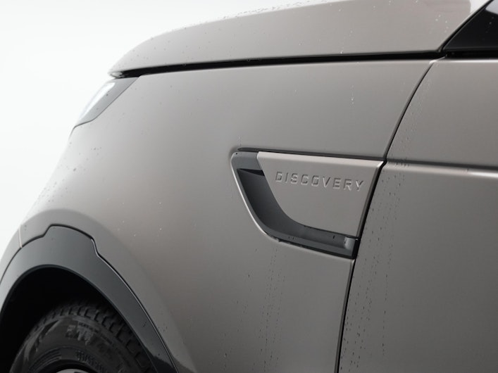 Vehicle image LAND ROVER DISCOVERY