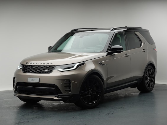 First vehicle image