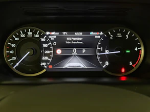 https://vehicle.imgix.net/3793648/b84ab655-7e9c-4497-be40-a9887d2a1607.jpg