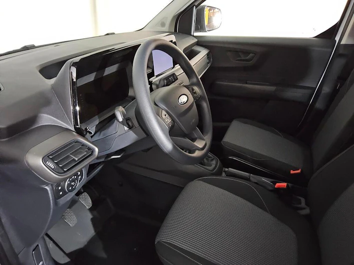 Fahrzeugbild FORD E-C5 AIRCROSS ELEKTRO PLUS