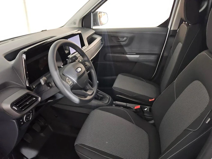 Fahrzeugbild FORD E-C5 AIRCROSS ELEKTRO PLUS