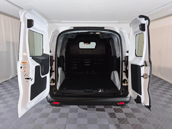 Fahrzeugbild FORD E-C5 AIRCROSS ELEKTRO PLUS