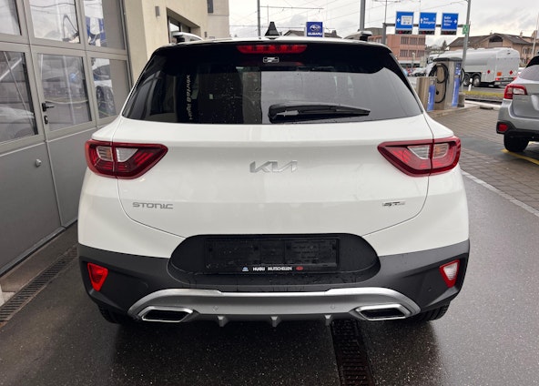 Vehicle image 10 Vehicle image 10