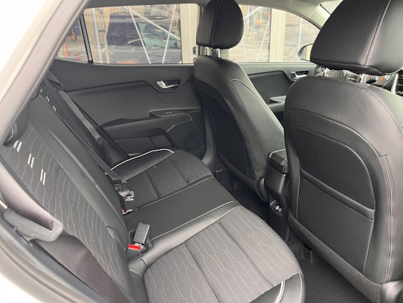 Vehicle image 25 Vehicle image 25