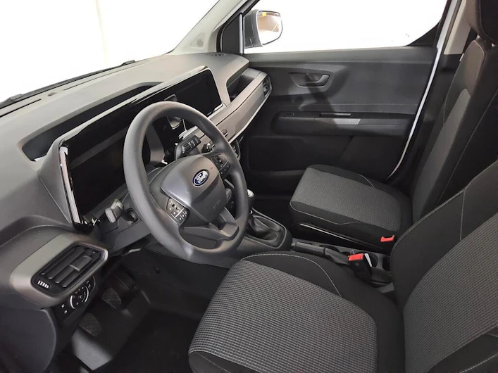 Fahrzeugbild FORD E-C5 AIRCROSS ELEKTRO PLUS