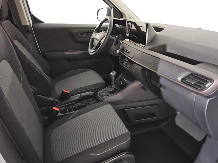 Fahrzeugbild FORD E-C5 AIRCROSS ELEKTRO PLUS