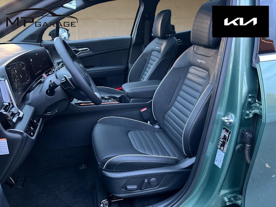 Vehicle image 12 Vehicle image 12