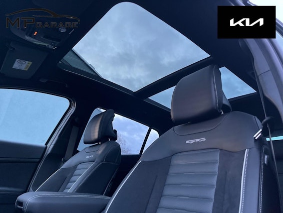 Vehicle image 14 Vehicle image 14