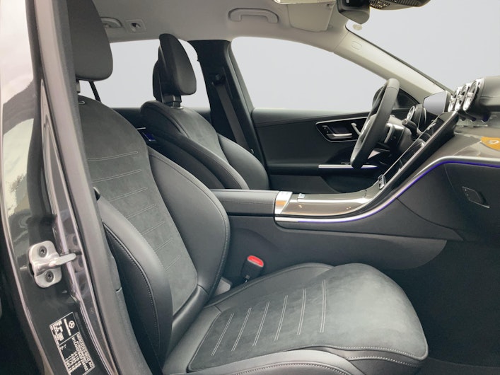 Vehicle image MERCEDES-BENZ C 220