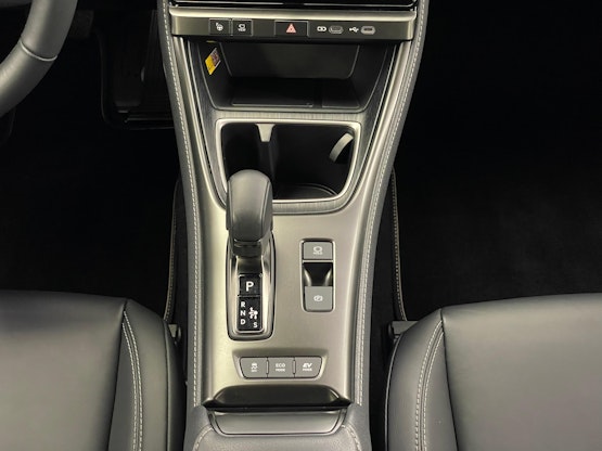 Vehicle image 13 Vehicle image 13