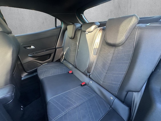 Vehicle image 10 Vehicle image 10