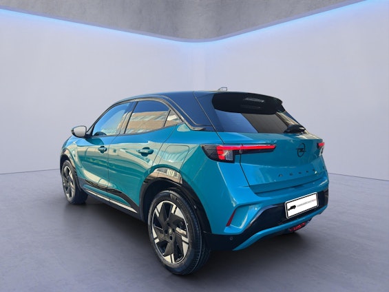 Vehicle image 4 Vehicle image 4