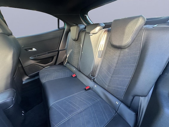 Vehicle image 10 Vehicle image 10