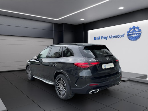 MERCEDES-BENZ GLC 220 d AMG Line 4matic 3