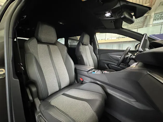Peugeot 5008 1.2 Hybrid Allure Pack