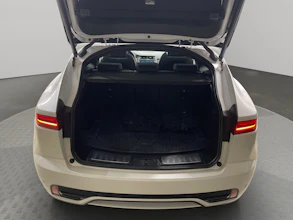 https://vehicle.imgix.net/3794003/31cca5d4-389a-41cf-893b-e12a337a2048.jpg
