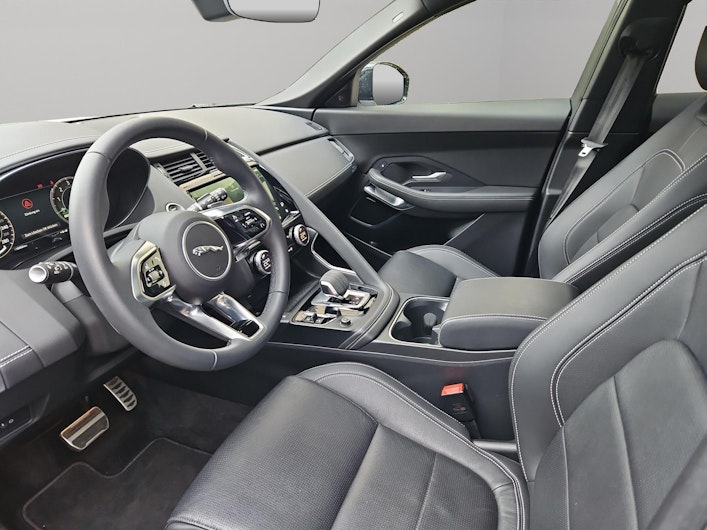 Vehicle image JAGUAR E-PACE