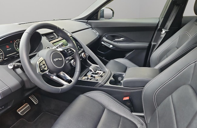 Vehicle image 5 Vehicle image 5