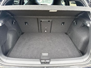 Vehicle image VW Golf VIII 2.0 TSI R Performance DSG 4motion