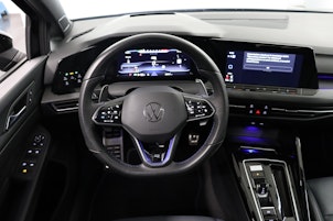 Vehicle image VW Golf VIII 2.0 TSI R Performance DSG 4motion