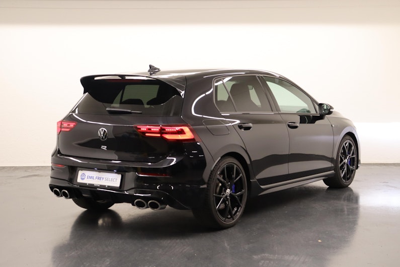 Vehicle image VW GOLF