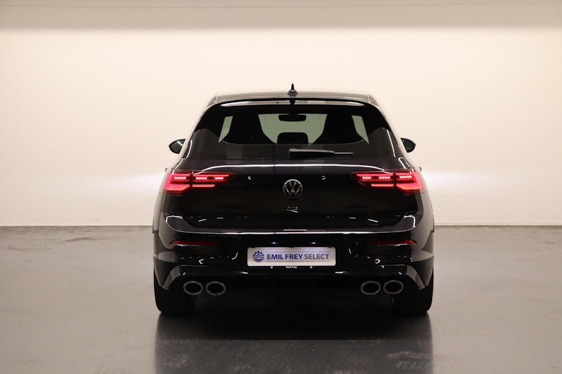 Vehicle image VW GOLF