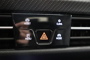 Vehicle image VW Golf VIII 2.0 TSI R Performance DSG 4motion