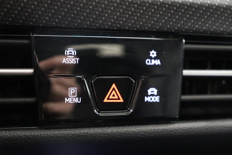 Vehicle image VW GOLF