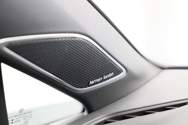 Vehicle image VW GOLF