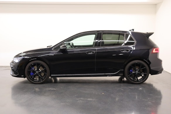 VW Golf VIII 2.0 TSI R Performance DSG 4motion 1