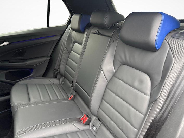 Vehicle image VW GOLF