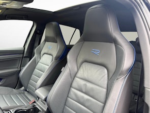 Vehicle image VW Golf VIII 2.0 TSI R Performance DSG 4motion