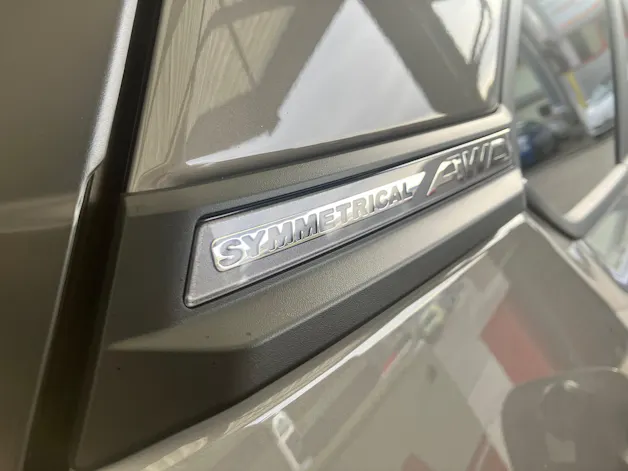 Subaru Forester Station 2.0i e-Boxer Swiss Plus